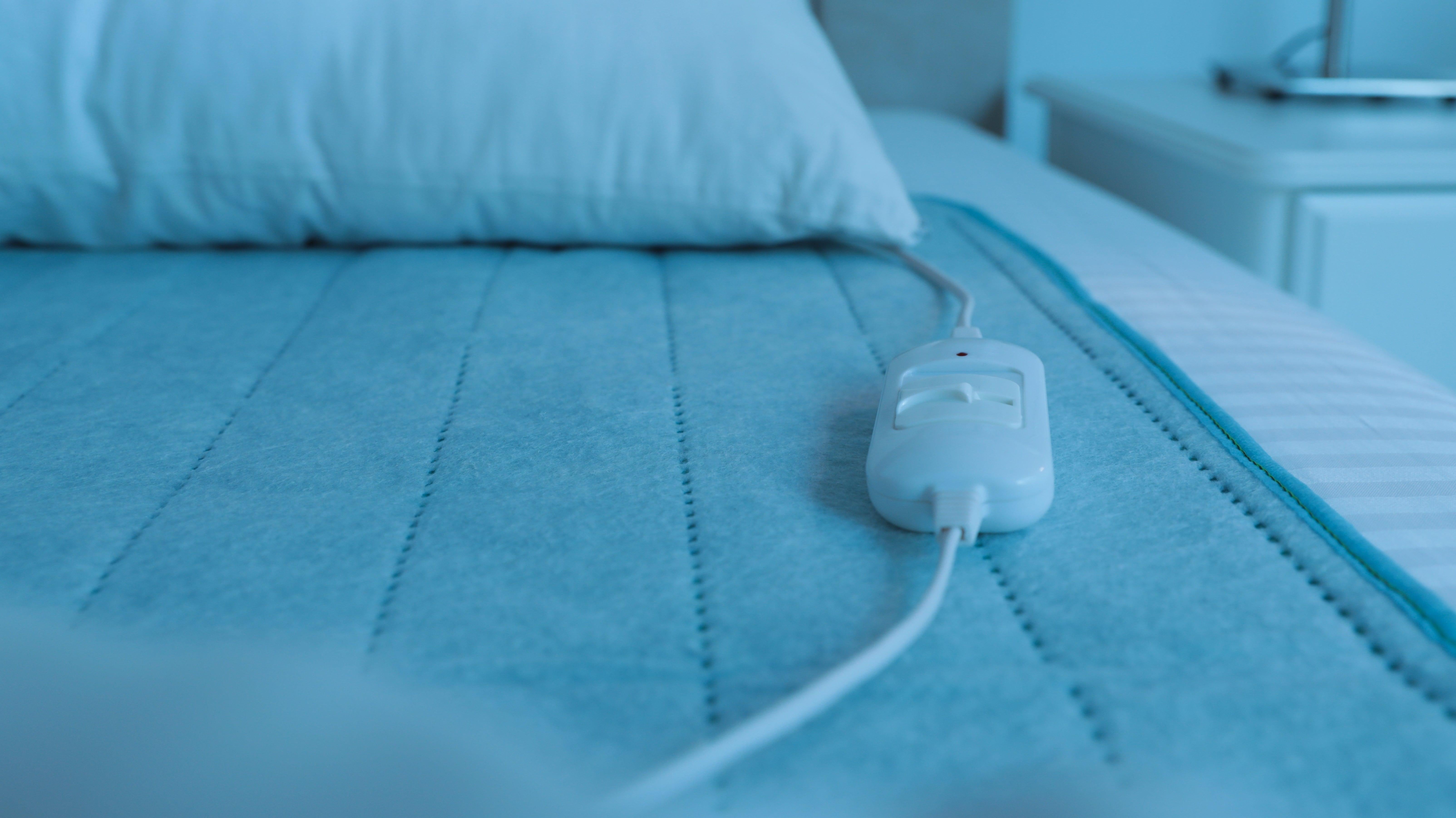 How to Choose the Perfect Heated Mattress Pad for You