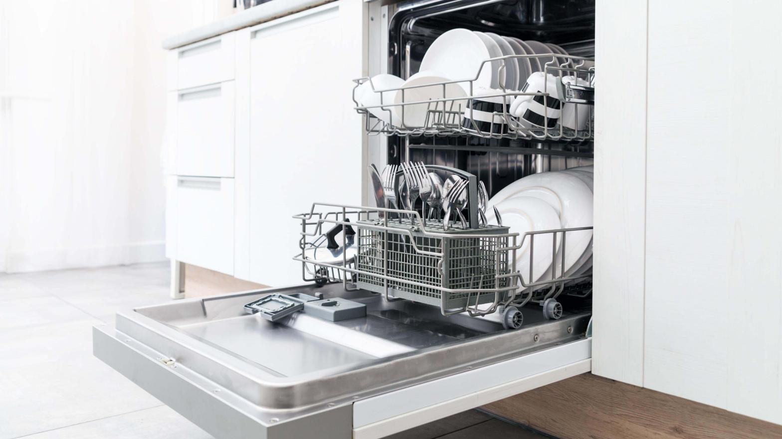Why You Should Stick a Towel in Your Dishwasher