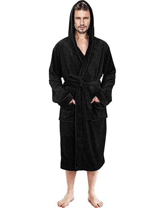 The Best Luxury Bathrobes Australia: From Monogrammed to Extra Fuffy